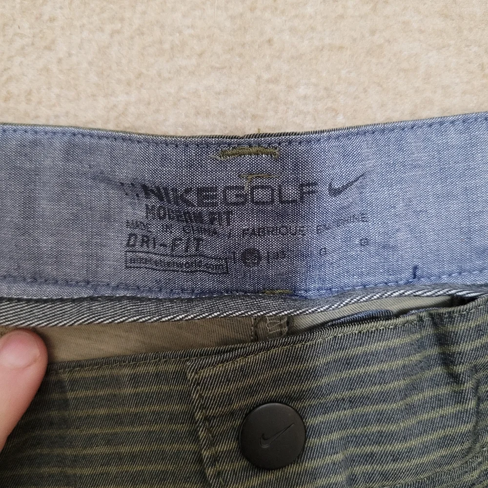 Nike Golf Modern Fit‎ Dri-Fit Flat Front Gray Striped Golf Shorts - Men's 35